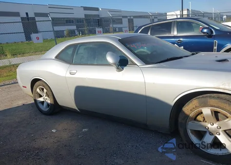 2012 Dodge Challenger Sxt z USA, uszkodzony, nr VIN 2C3CDYAG9CH232242